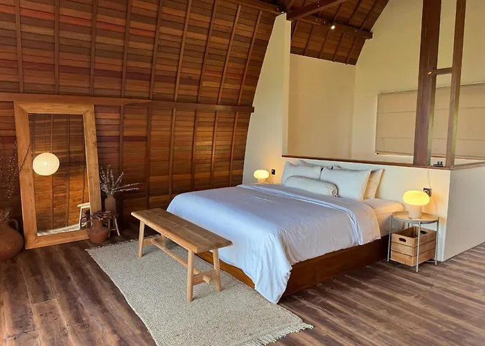 Makai Medewi Villa Airsatang